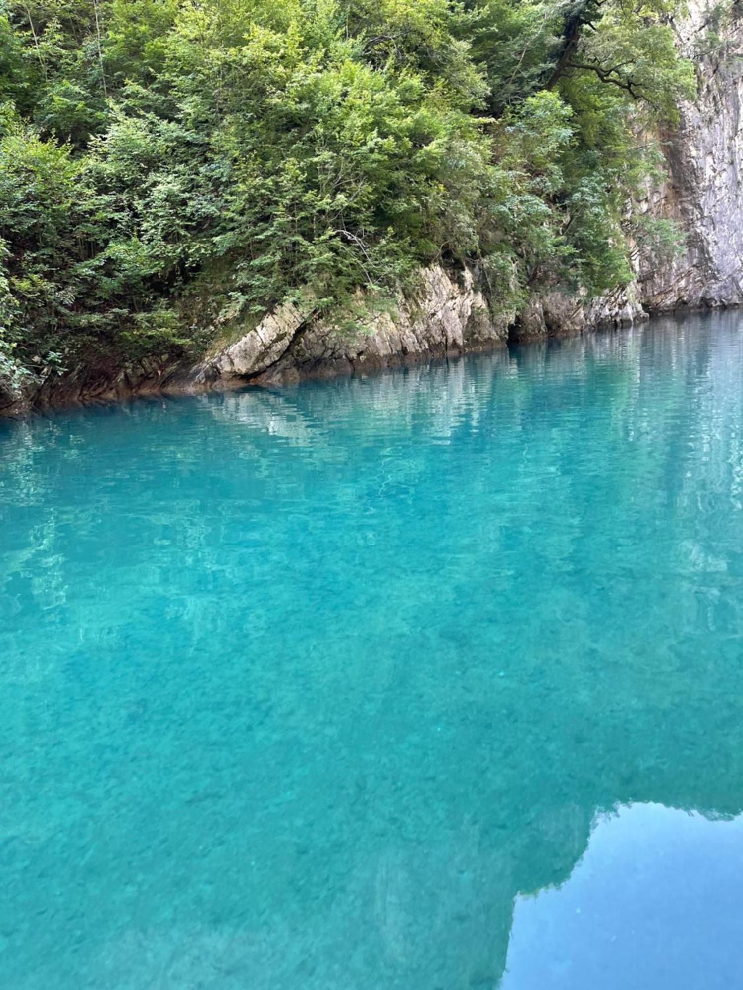 Guri I Lekes Guesthouse Shkoder Bagian luar foto