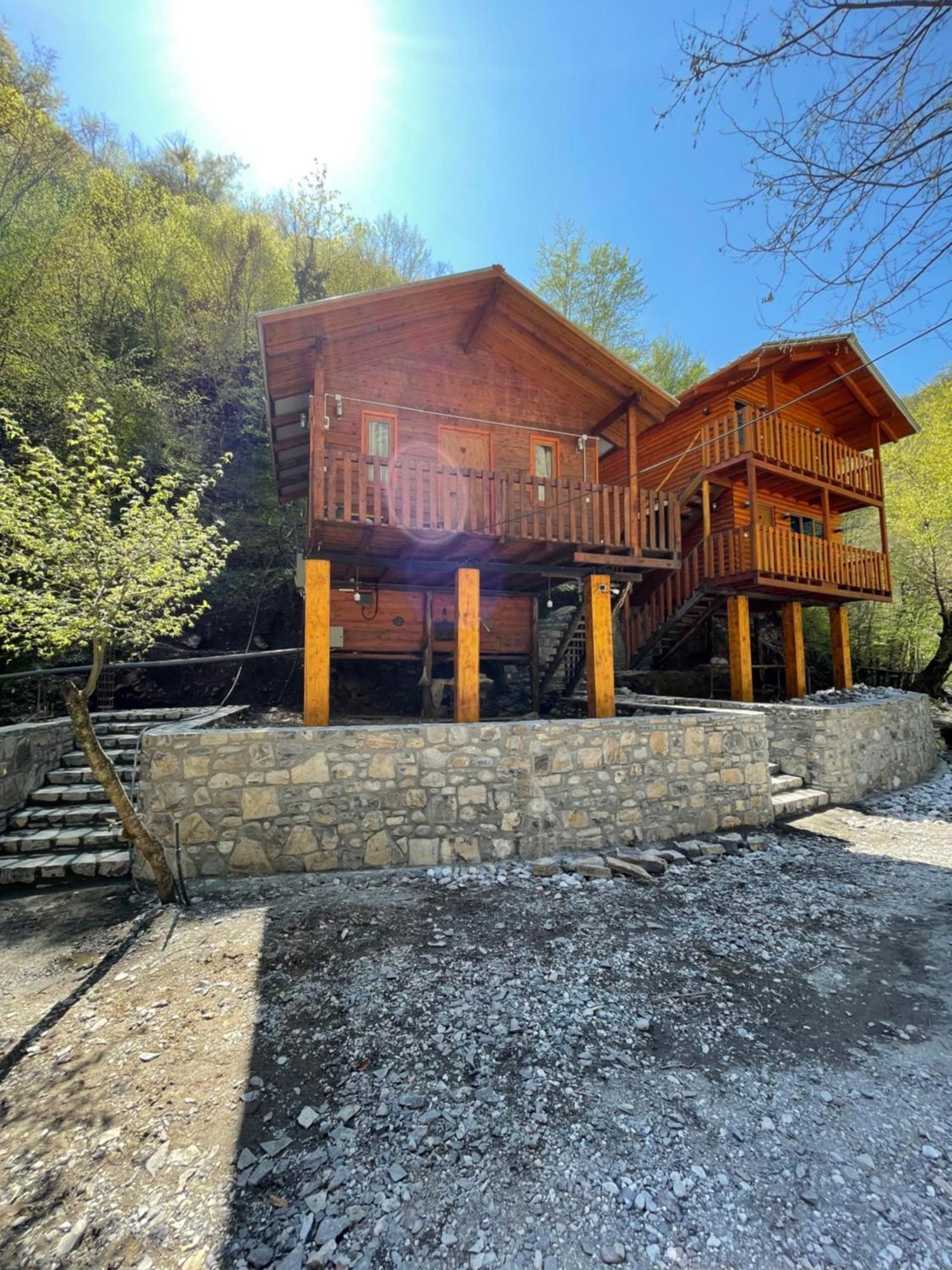 Guri I Lekes Guesthouse Moll' e Shoshit Bagian luar foto