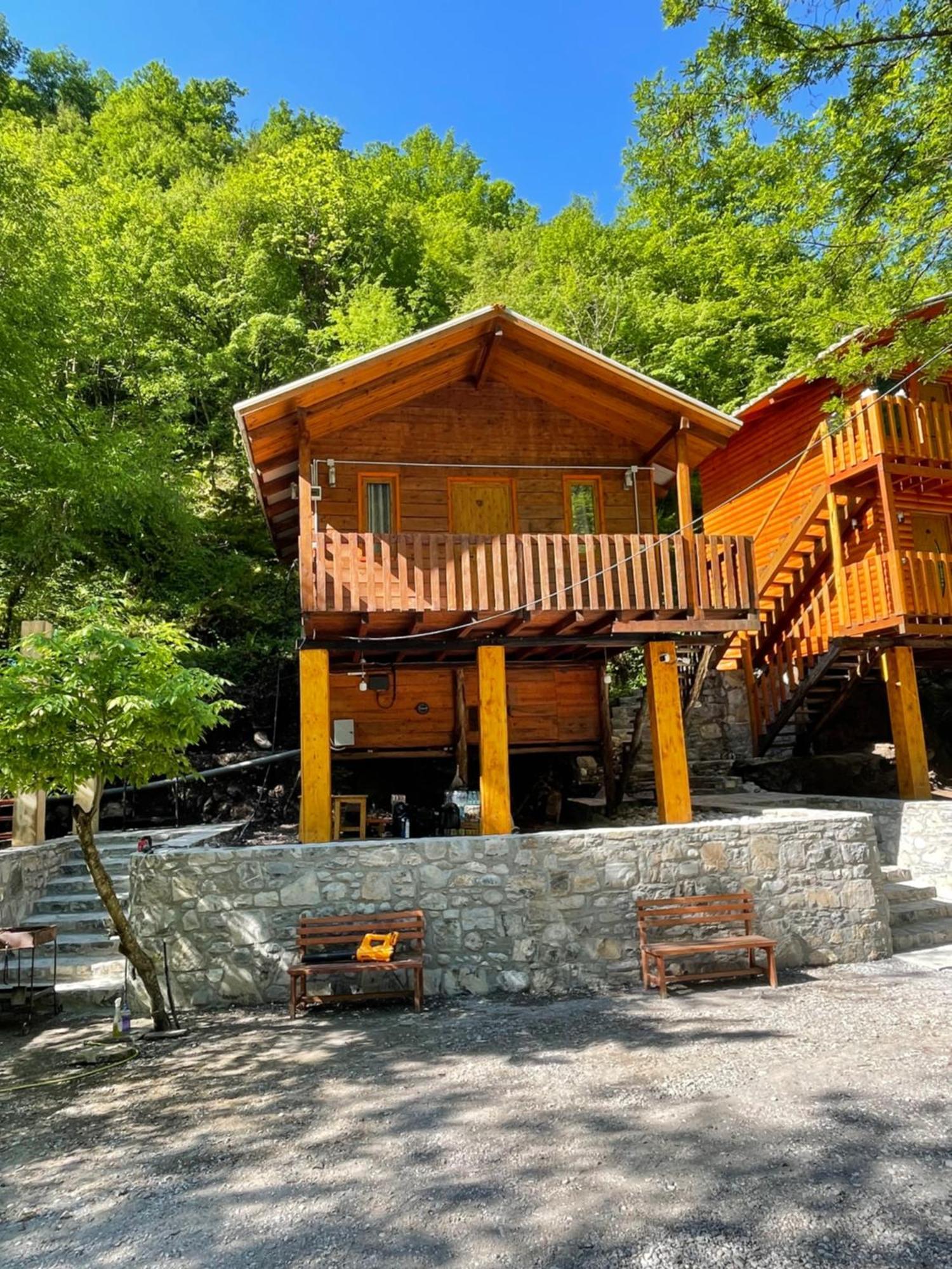 Guri I Lekes Guesthouse Moll' e Shoshit Bagian luar foto